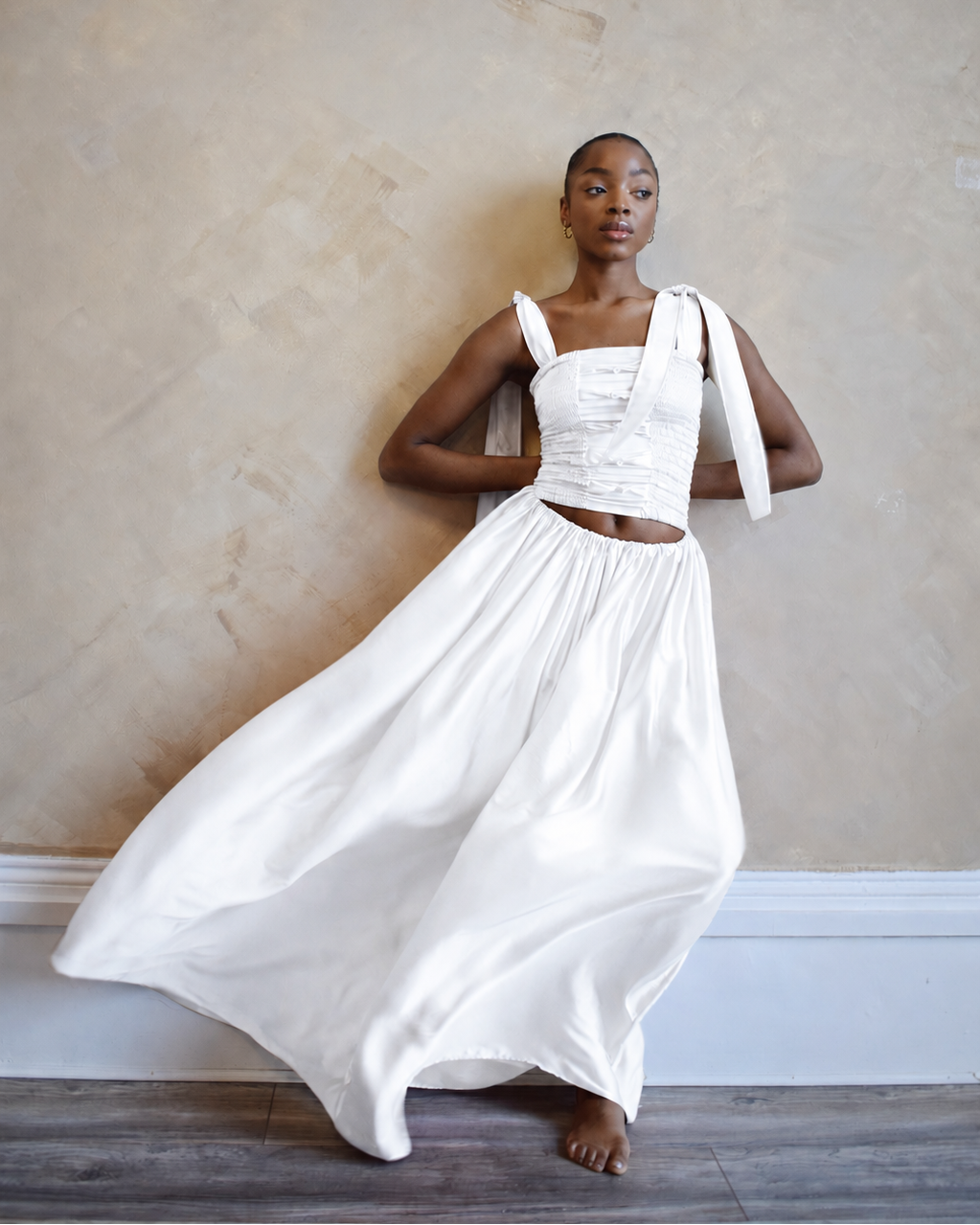 The Ensemble - Ivory/White